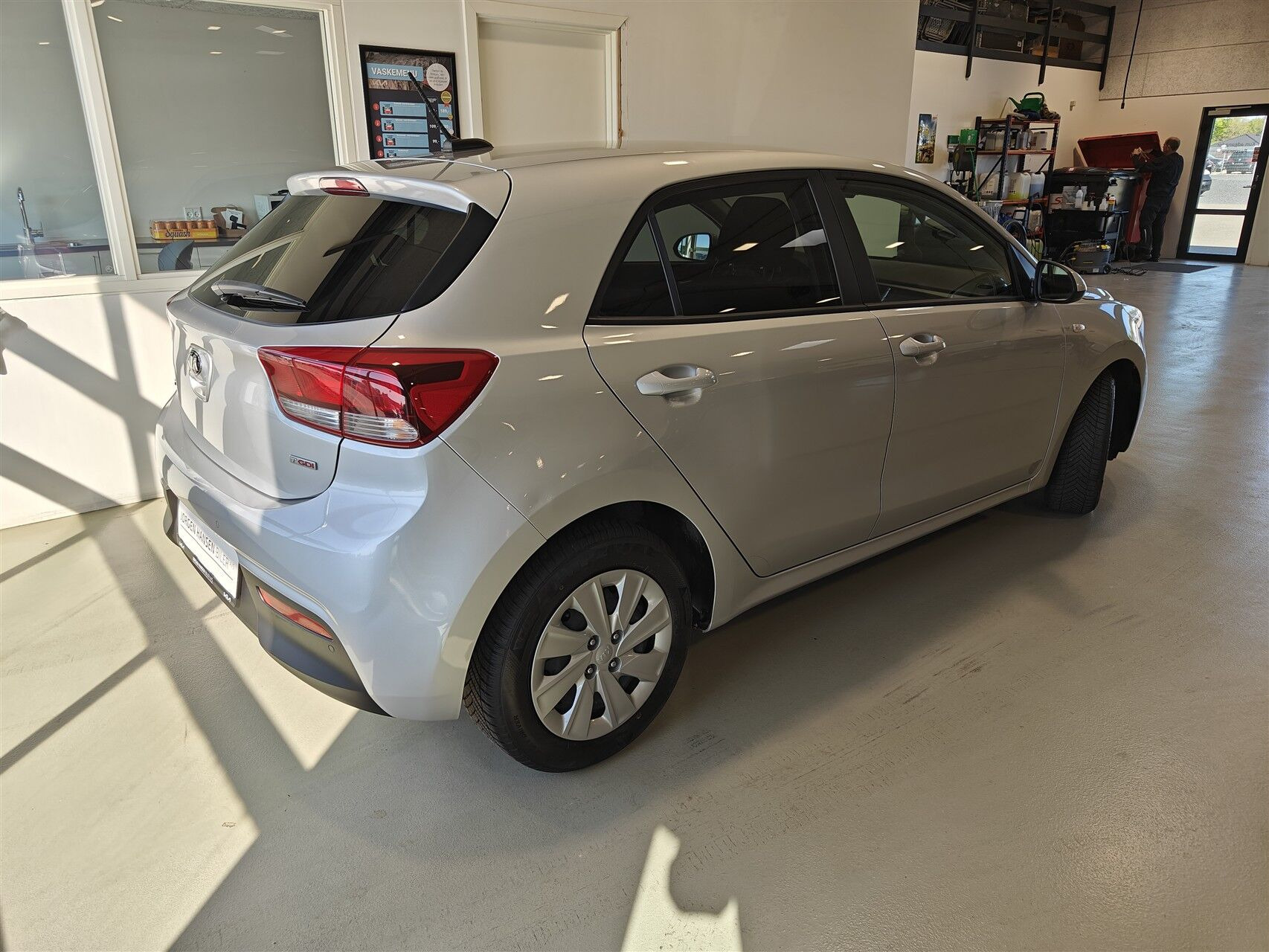 Sølv Kia Rio fra 2020
