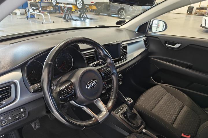 Sølv Kia Rio fra 2020