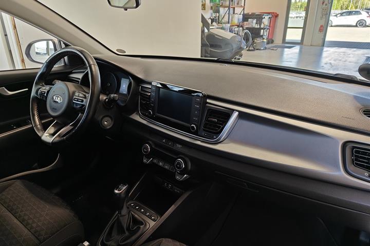 Sølv Kia Rio fra 2020
