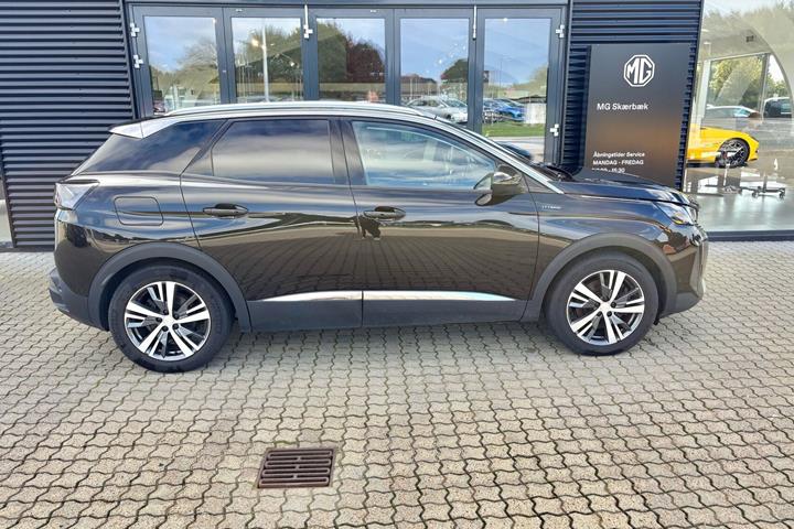 Sort Peugeot 3008 fra 2021