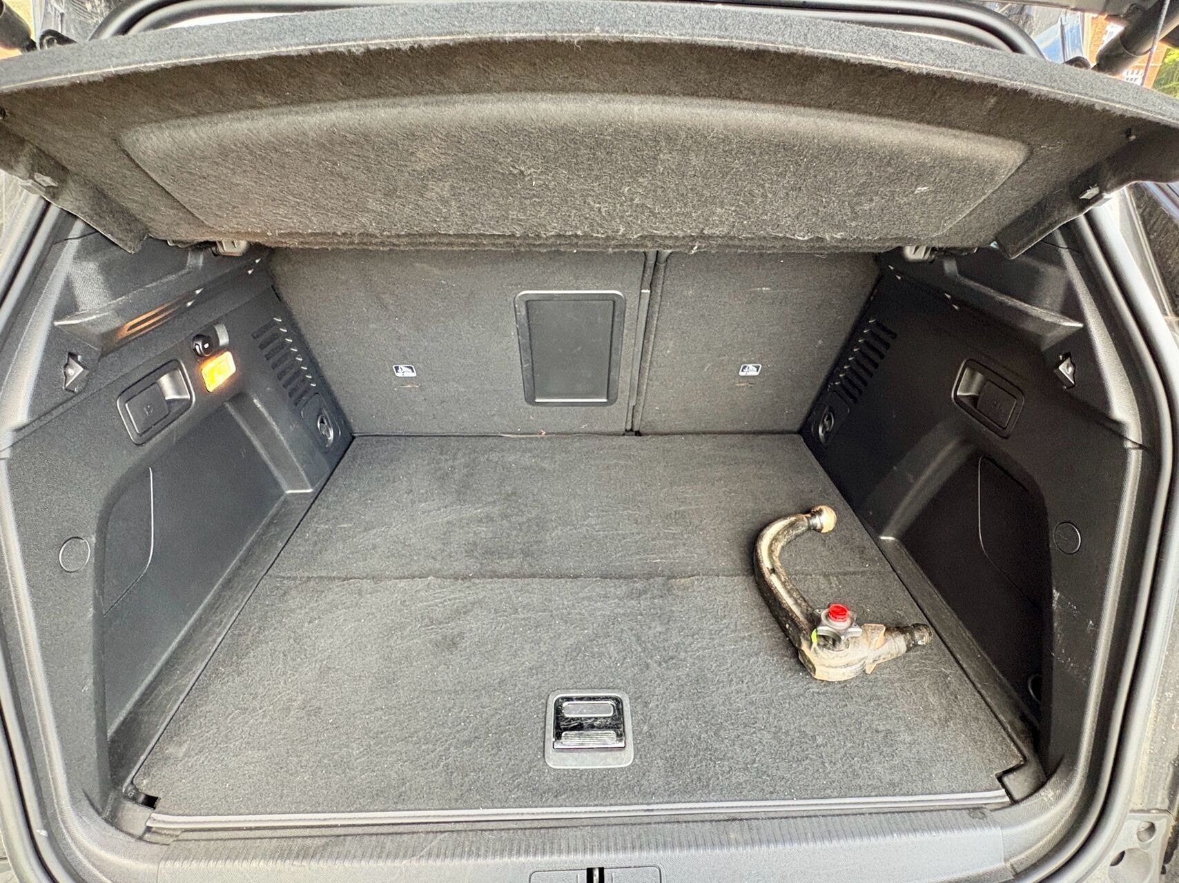 Sort Peugeot 3008 fra 2021