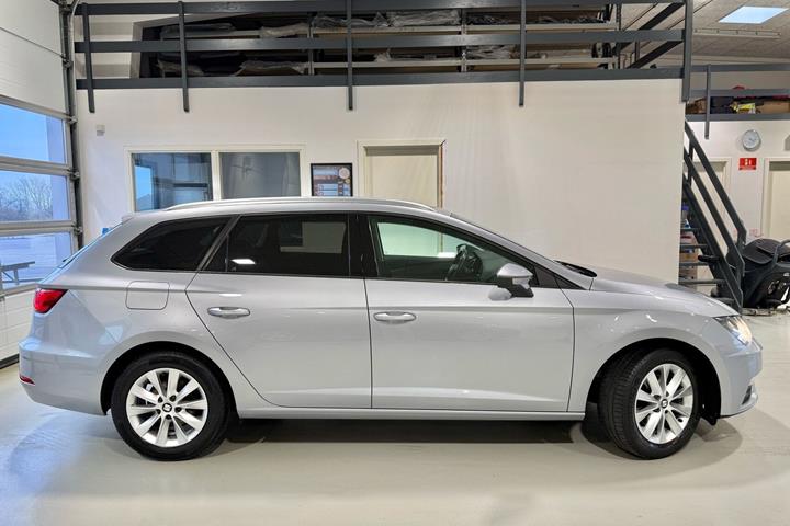 Sølv Seat Leon fra 2019