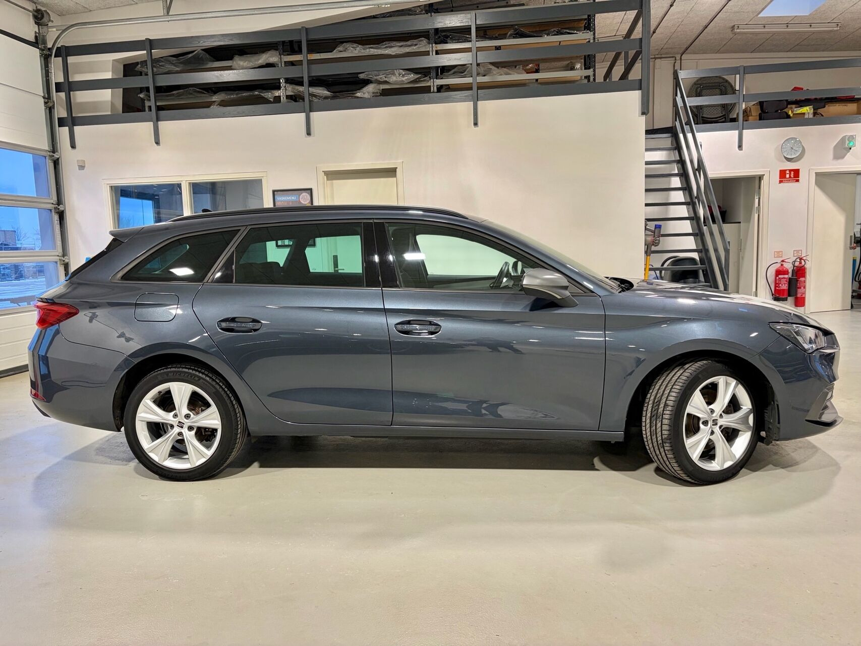 Grå Seat Leon fra 2021