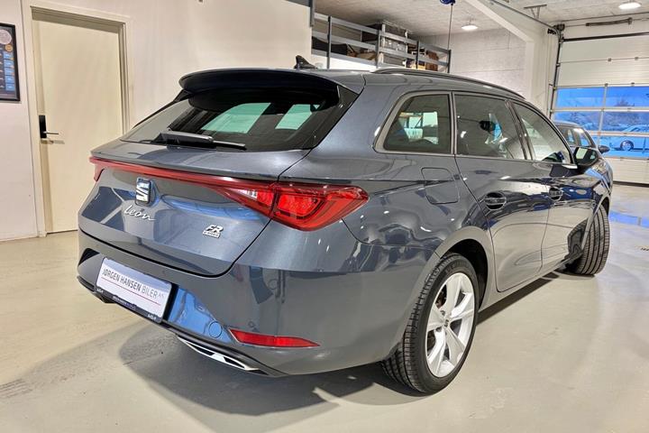 Grå Seat Leon fra 2021