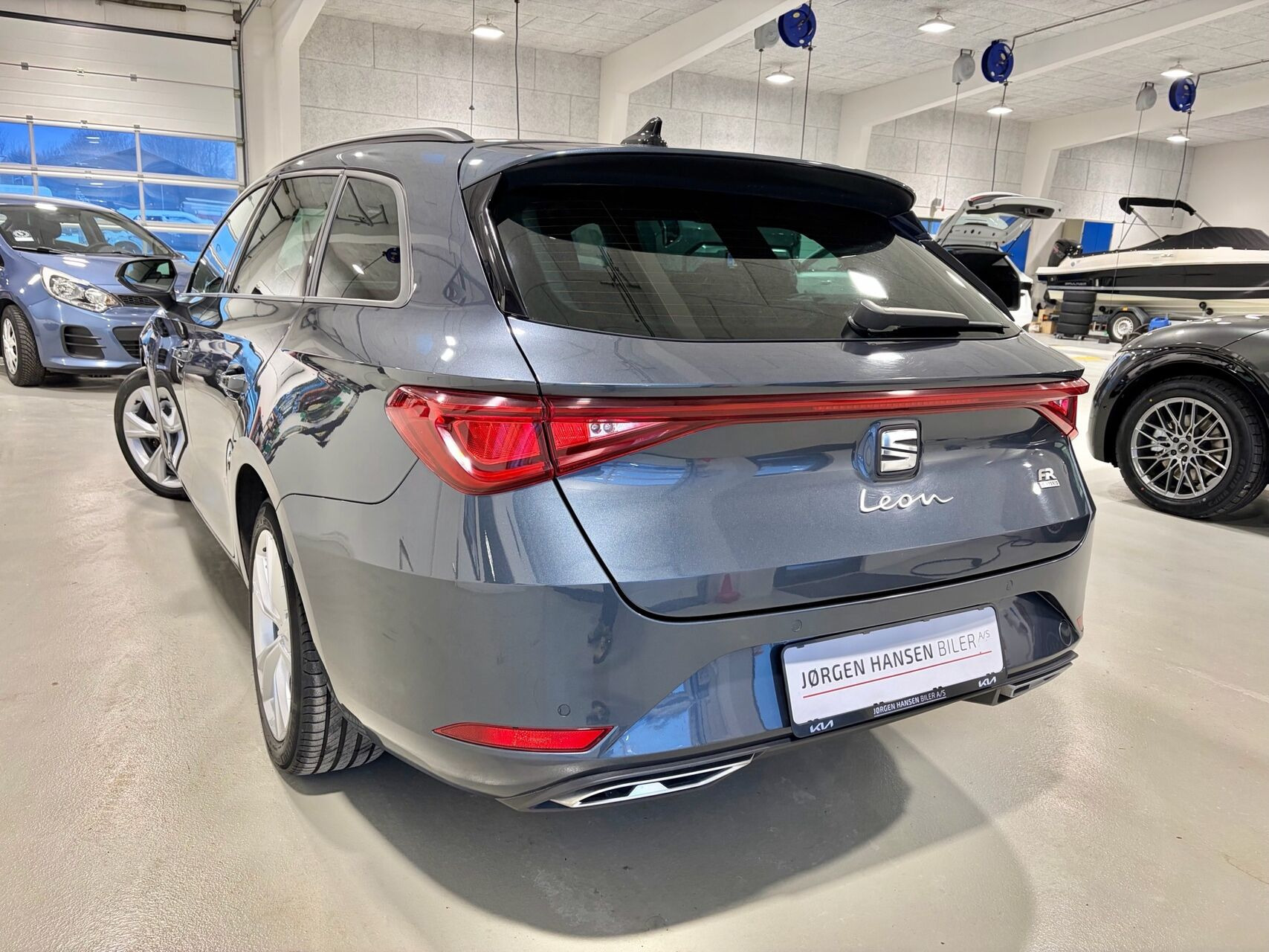 Grå Seat Leon fra 2021