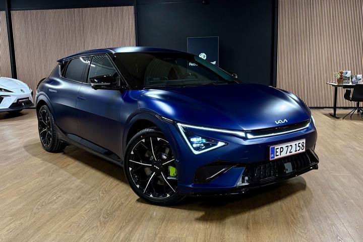 Blå Kia EV6 fra 2026