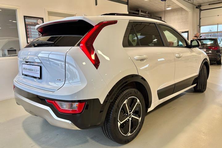 Hvid Kia Niro fra 2023