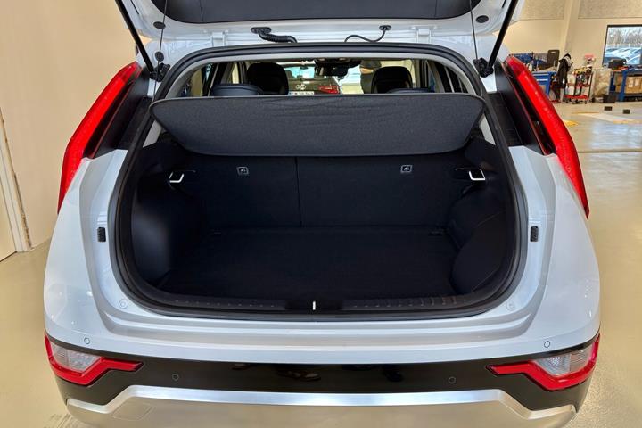 Hvid Kia Niro fra 2023