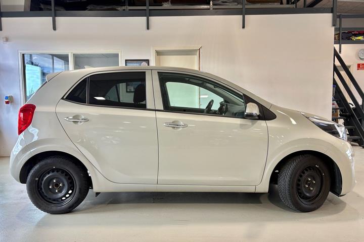 Beige Kia Picanto fra 2024