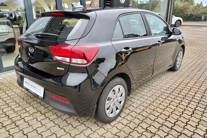 Sort Kia Rio fra 2018
