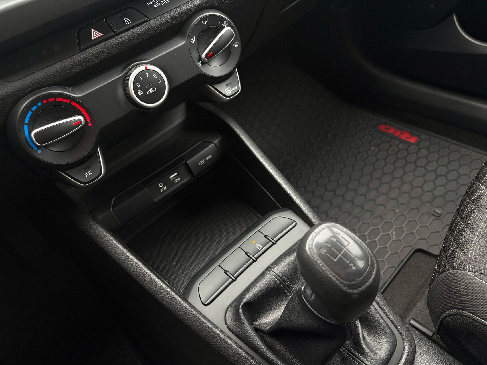 Sort Kia Rio fra 2018