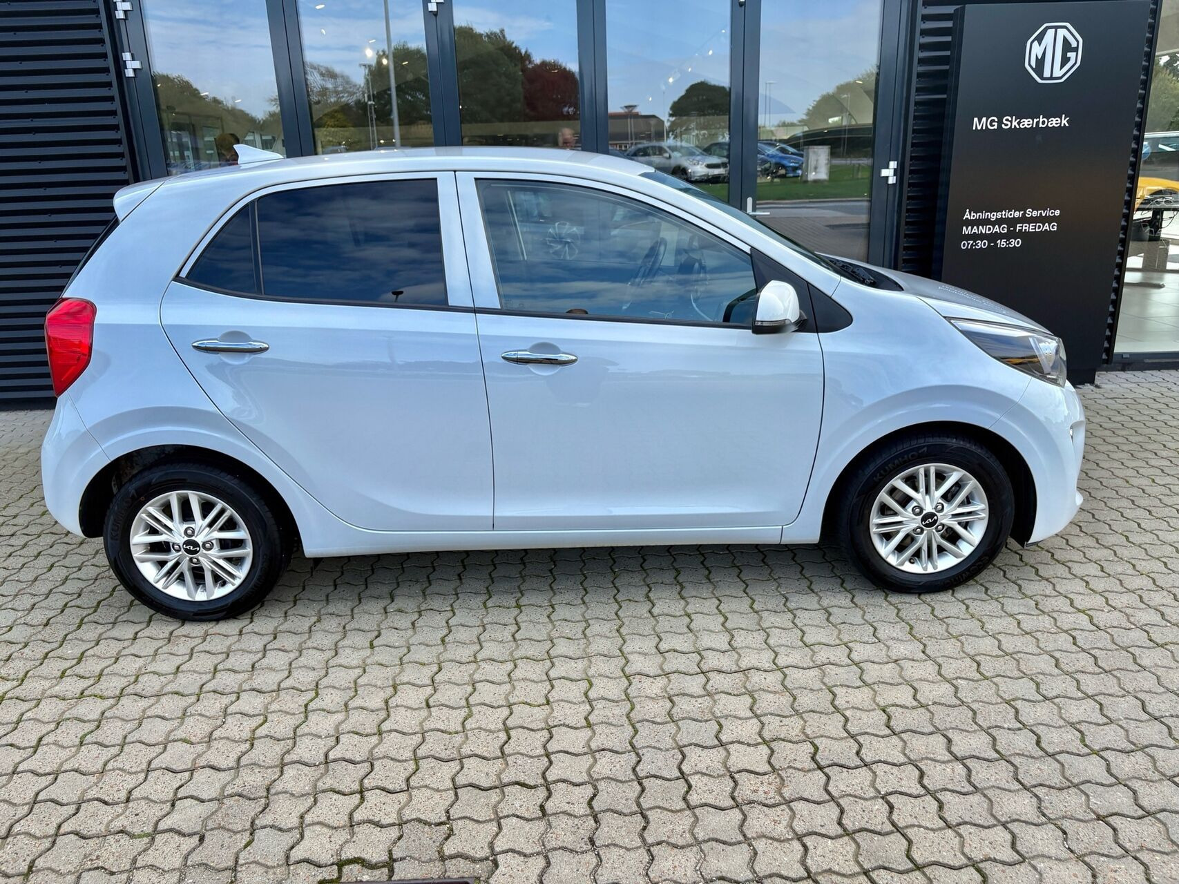 Hvid Kia Picanto fra 2023