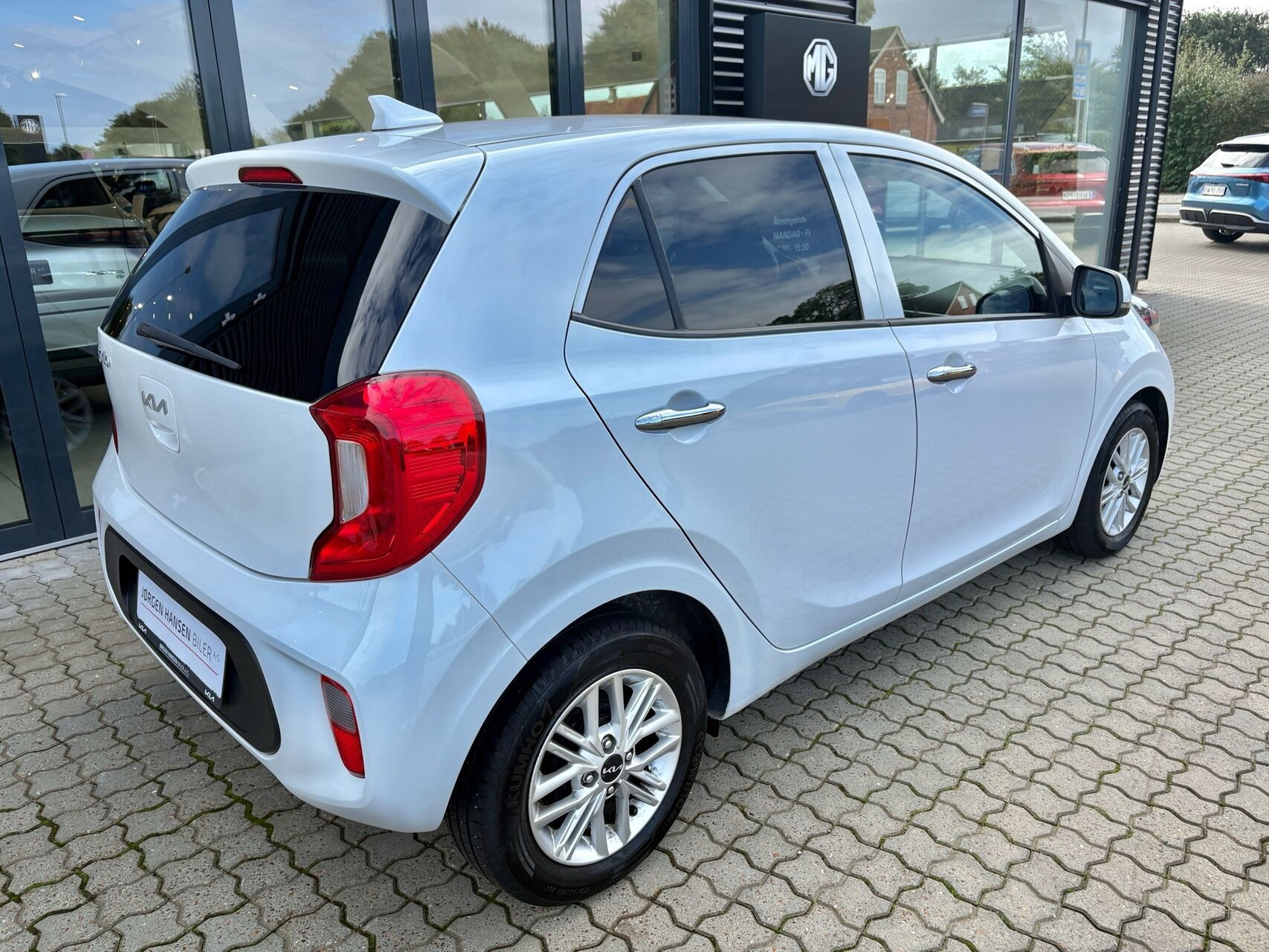 Hvid Kia Picanto fra 2023