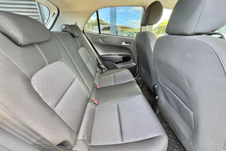 Hvid Kia Picanto fra 2023