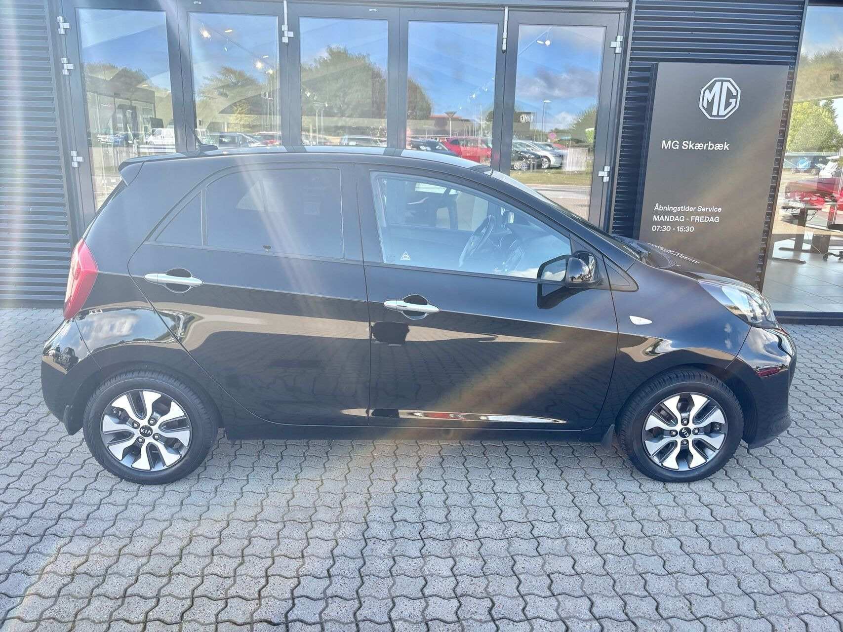 Sort Kia Picanto fra 2016