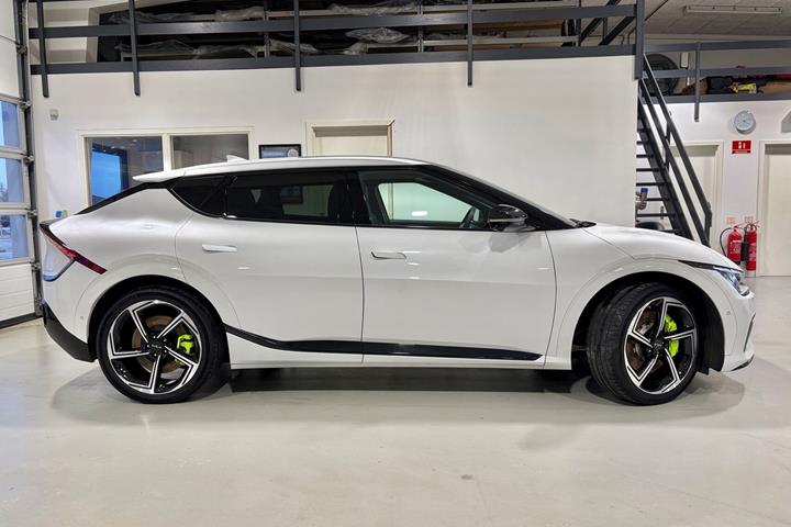 Hvid Kia EV6 fra 2023
