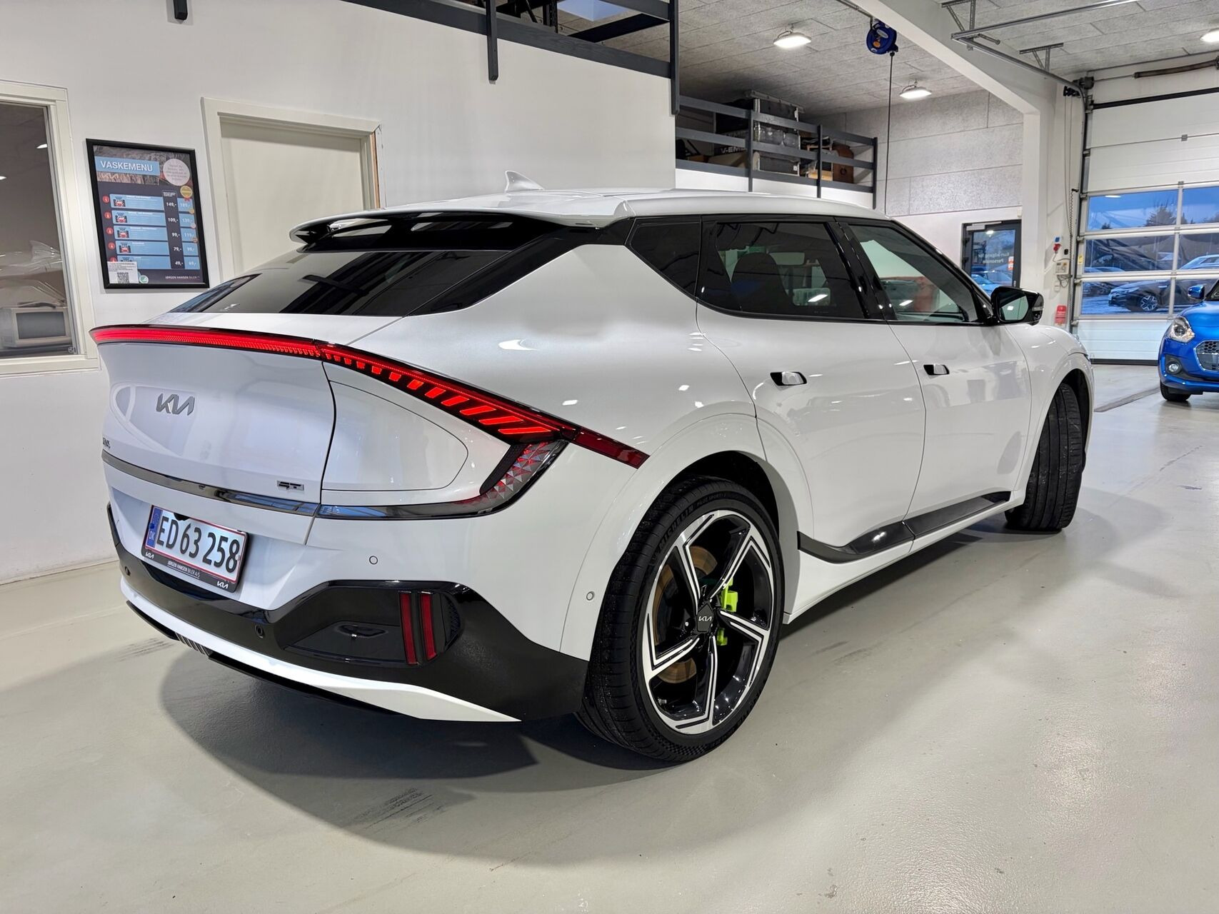 Hvid Kia EV6 fra 2023