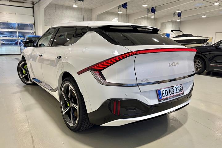 Hvid Kia EV6 fra 2023