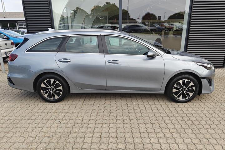 Sølv Kia Ceed fra 2021