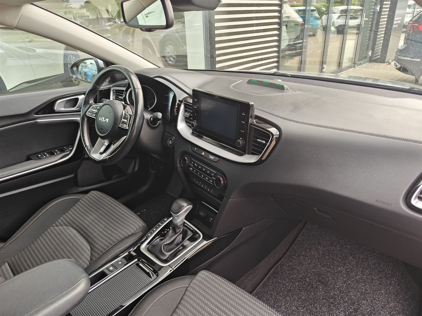 Sølv Kia Ceed fra 2021