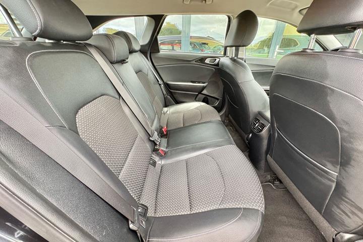 Sort Kia Ceed fra 2020