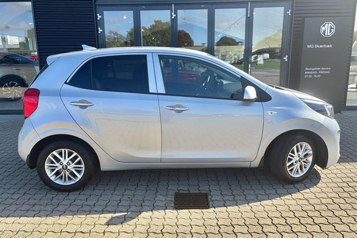 Sølv Kia Picanto fra 2021