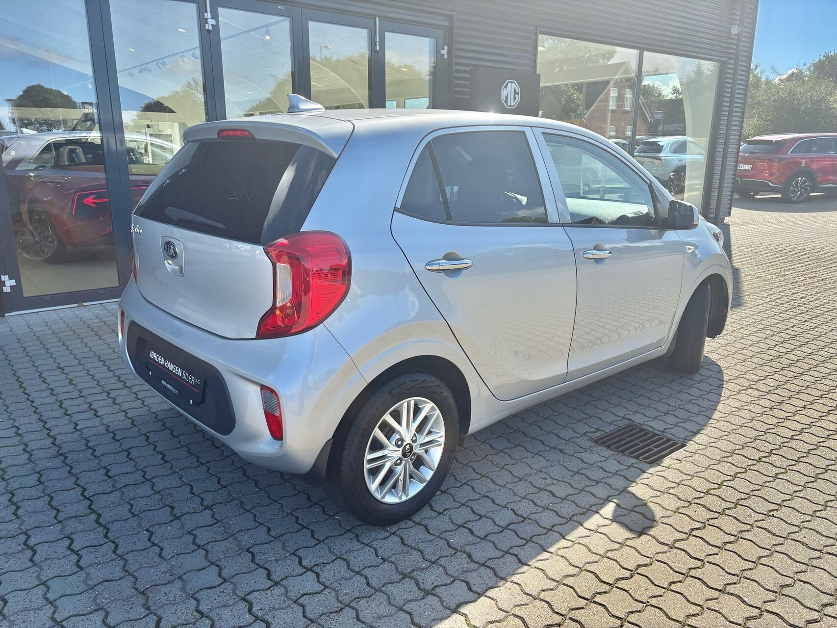 Sølv Kia Picanto fra 2021