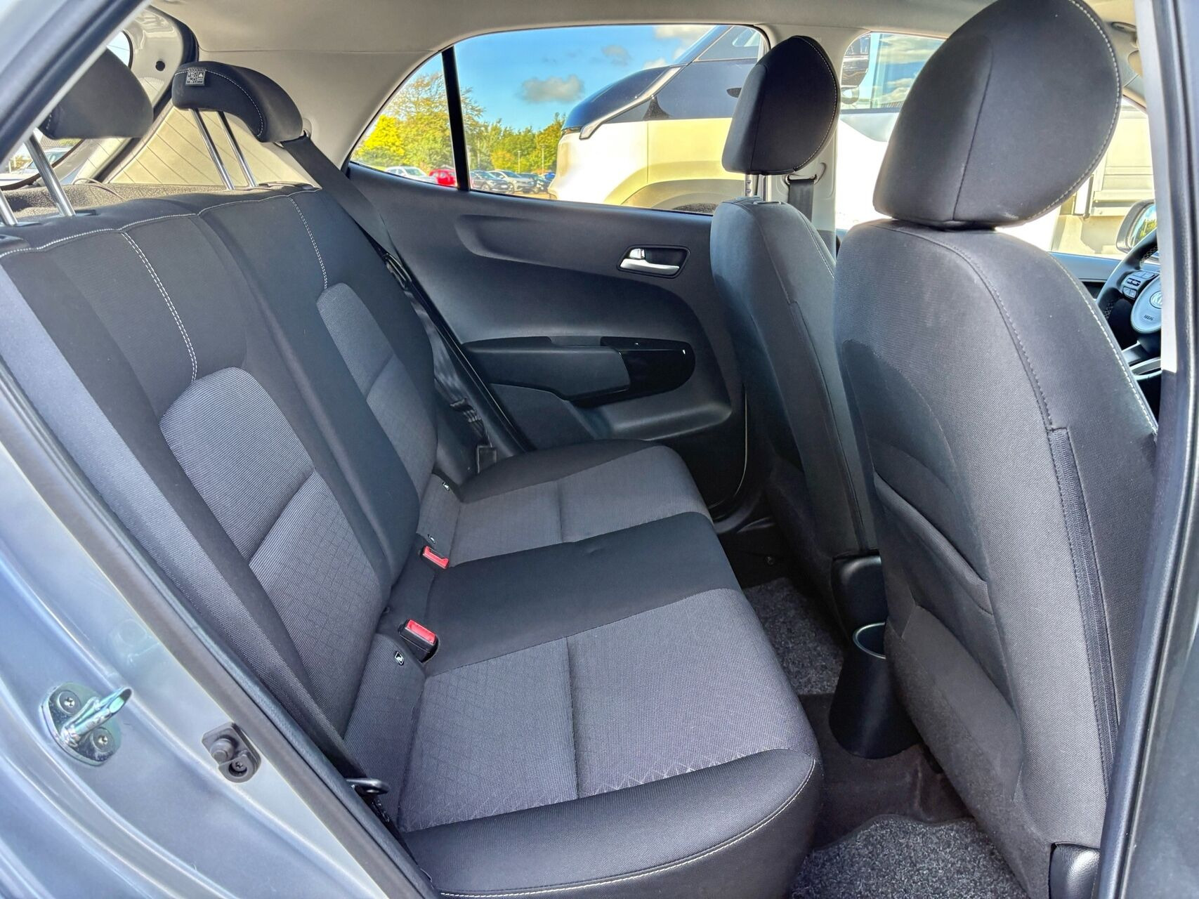 Sølv Kia Picanto fra 2021