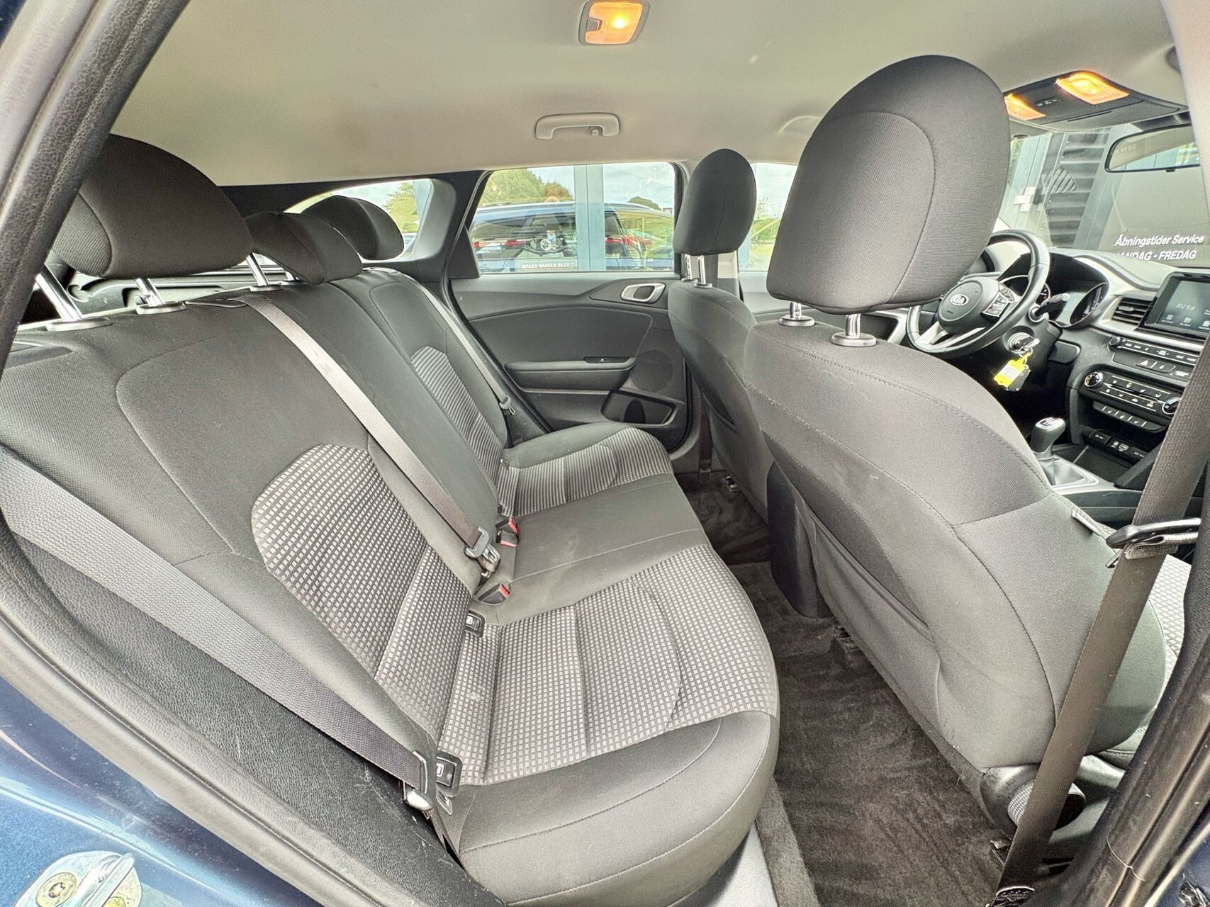 Blå Kia Ceed fra 2019