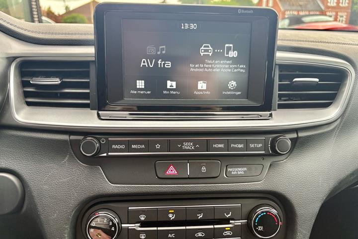 Blå Kia Ceed fra 2019