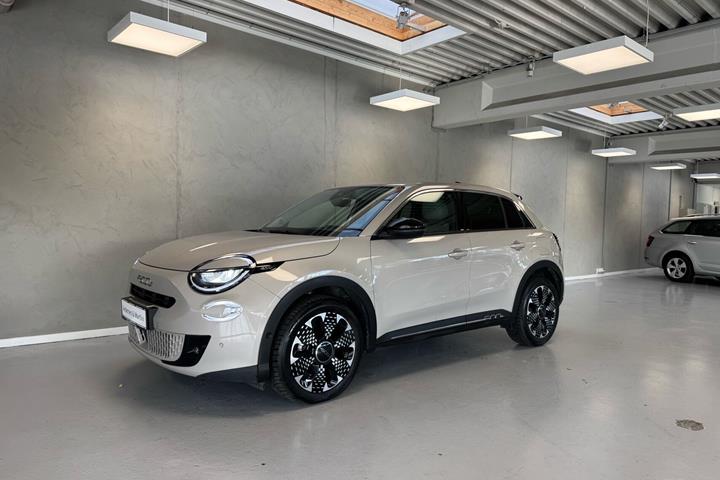 Grå Fiat 600e fra 2024