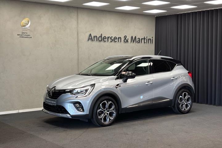 Sølv Renault Captur fra 2022