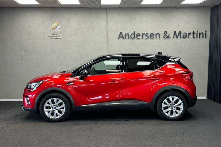 Rød Renault Captur fra 2021