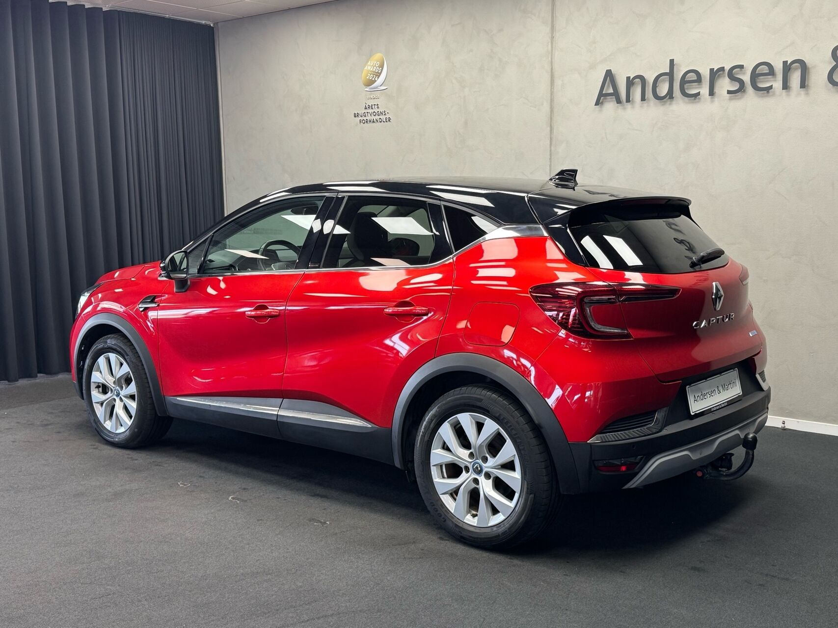 Rød Renault Captur fra 2021