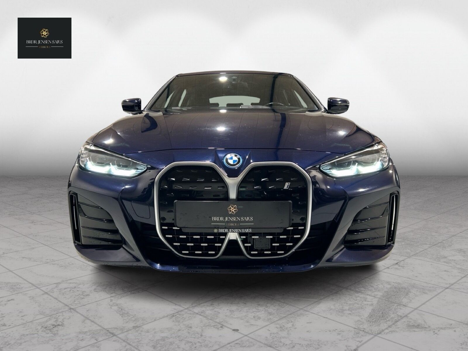 Blå BMW i4 fra 2023