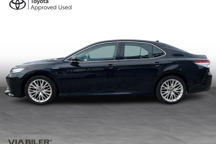 Sort Toyota Camry fra 2019