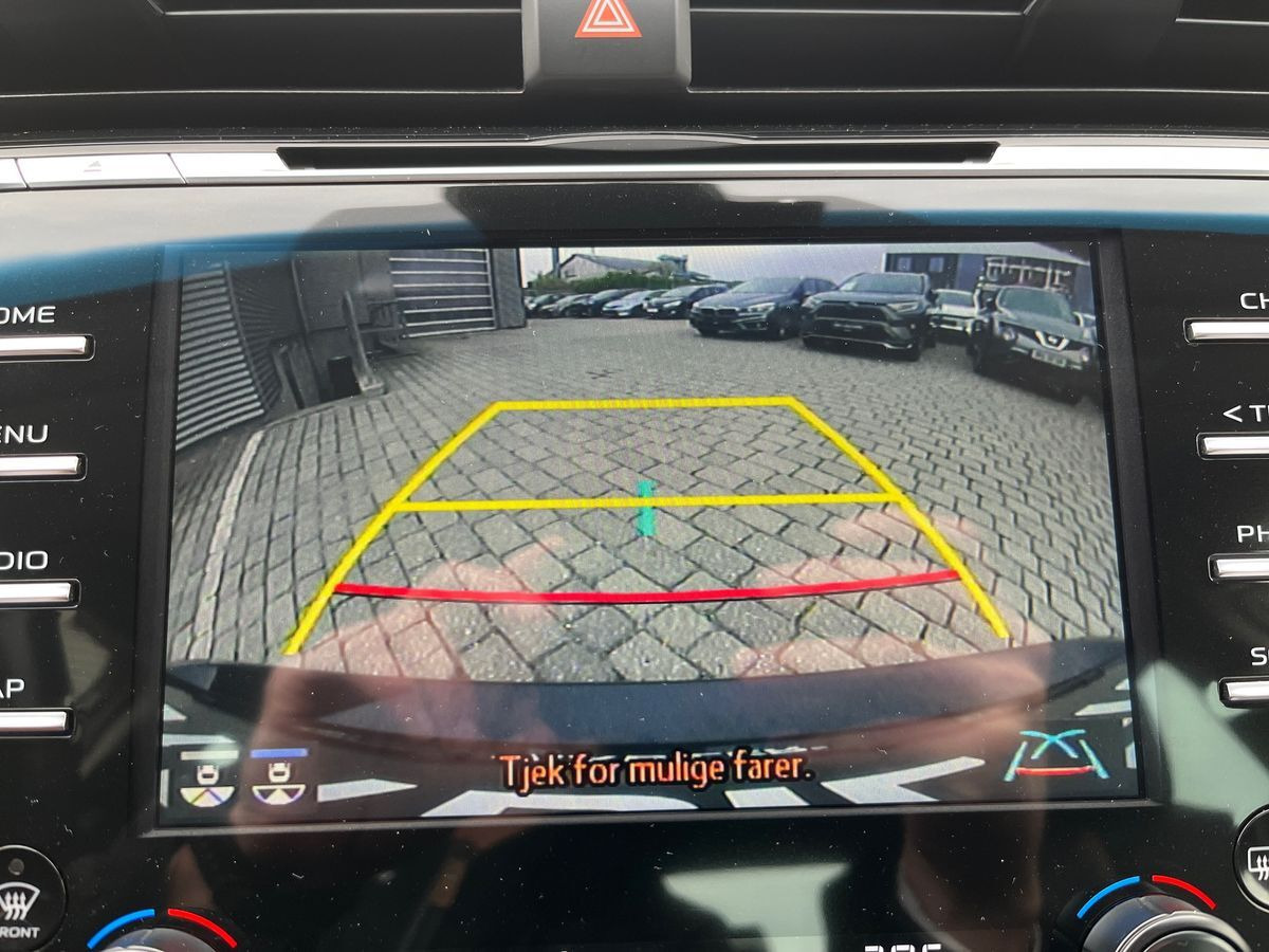 Sort Toyota Camry fra 2019