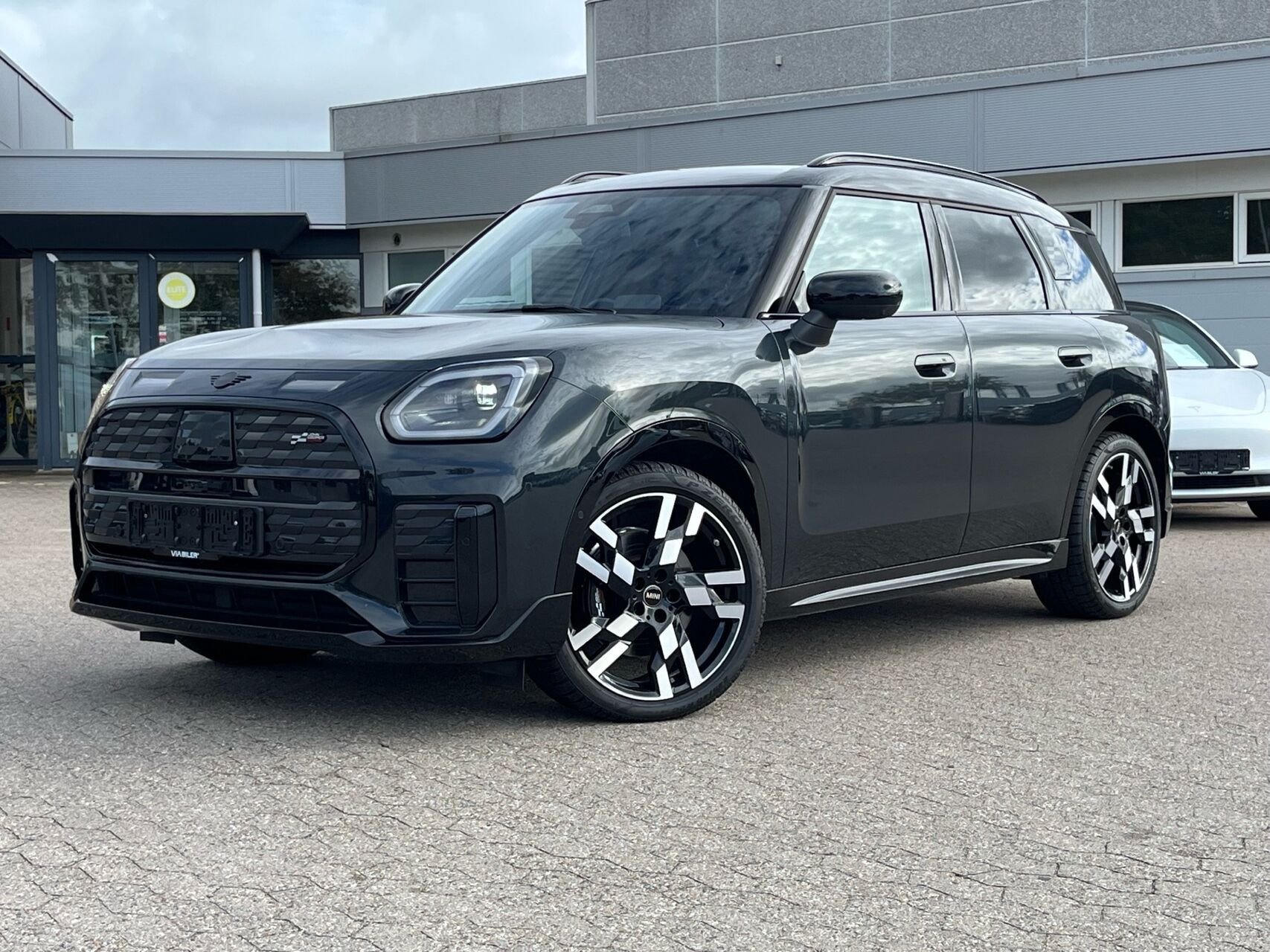 Mini Countryman E EL JCW Trim L 204HK 5d Aut.