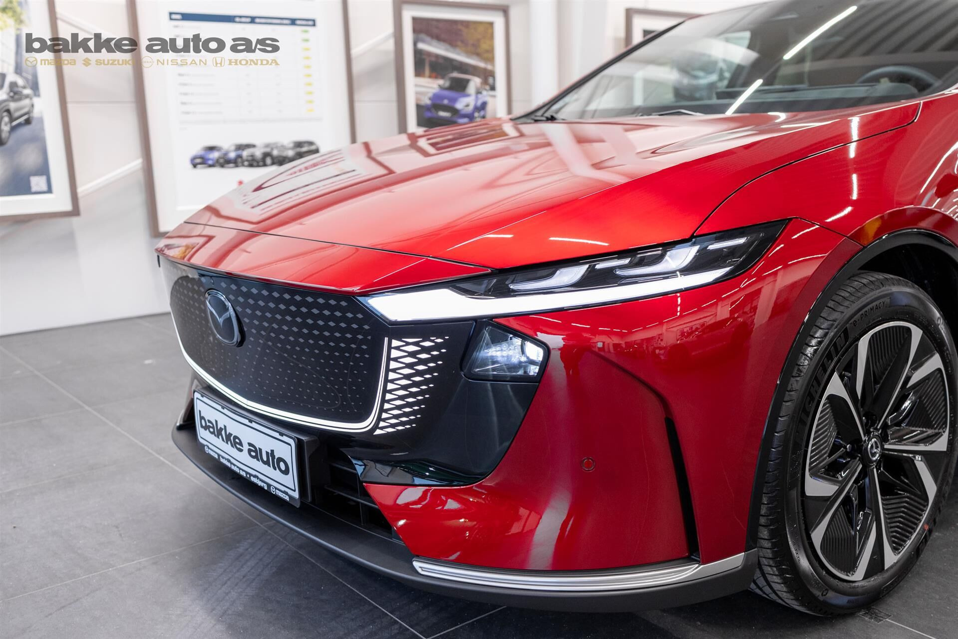 Rød Mazda 6e fra 2025