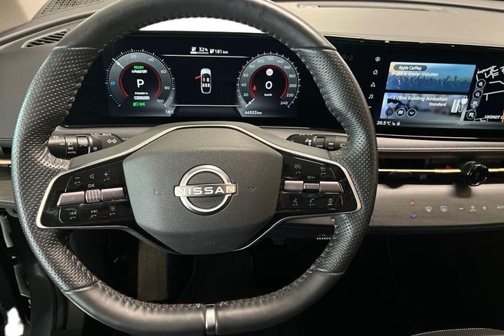 Grå Nissan Ariya fra 2023
