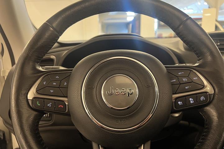 Hvid Jeep Renegade fra 2019