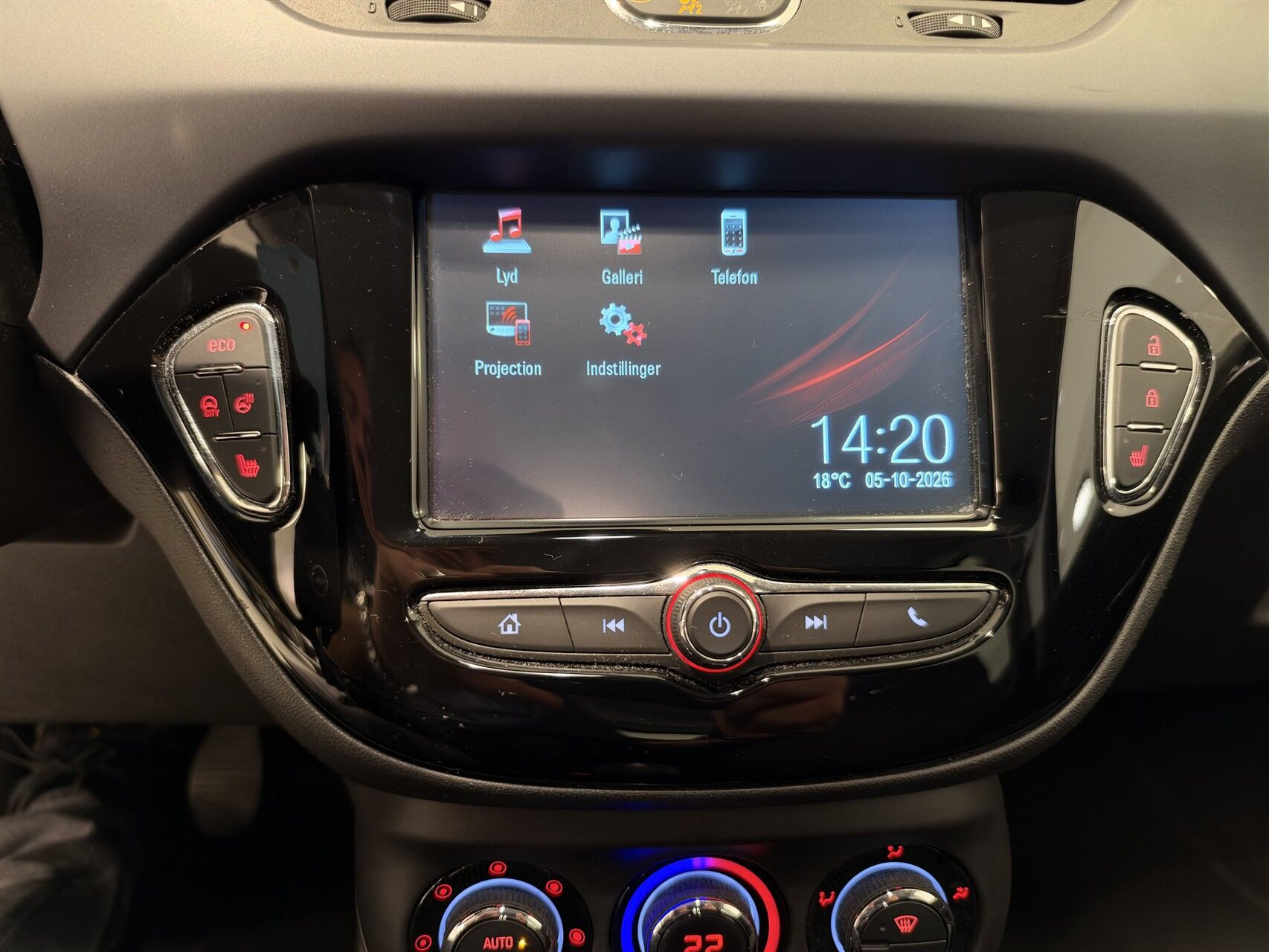 Sort Opel Corsa fra 2018