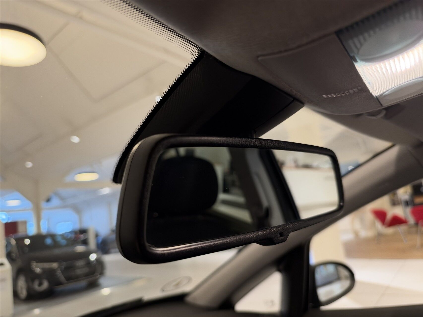 Sort Opel Corsa fra 2018