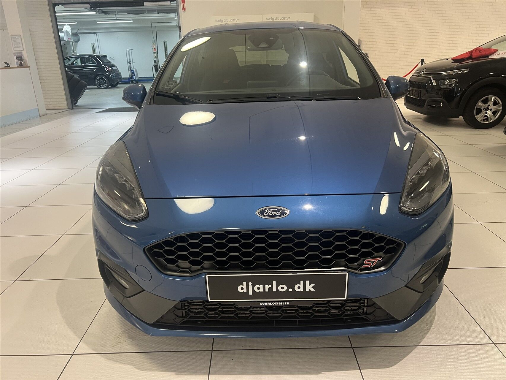 Blå Ford Fiesta fra 2018