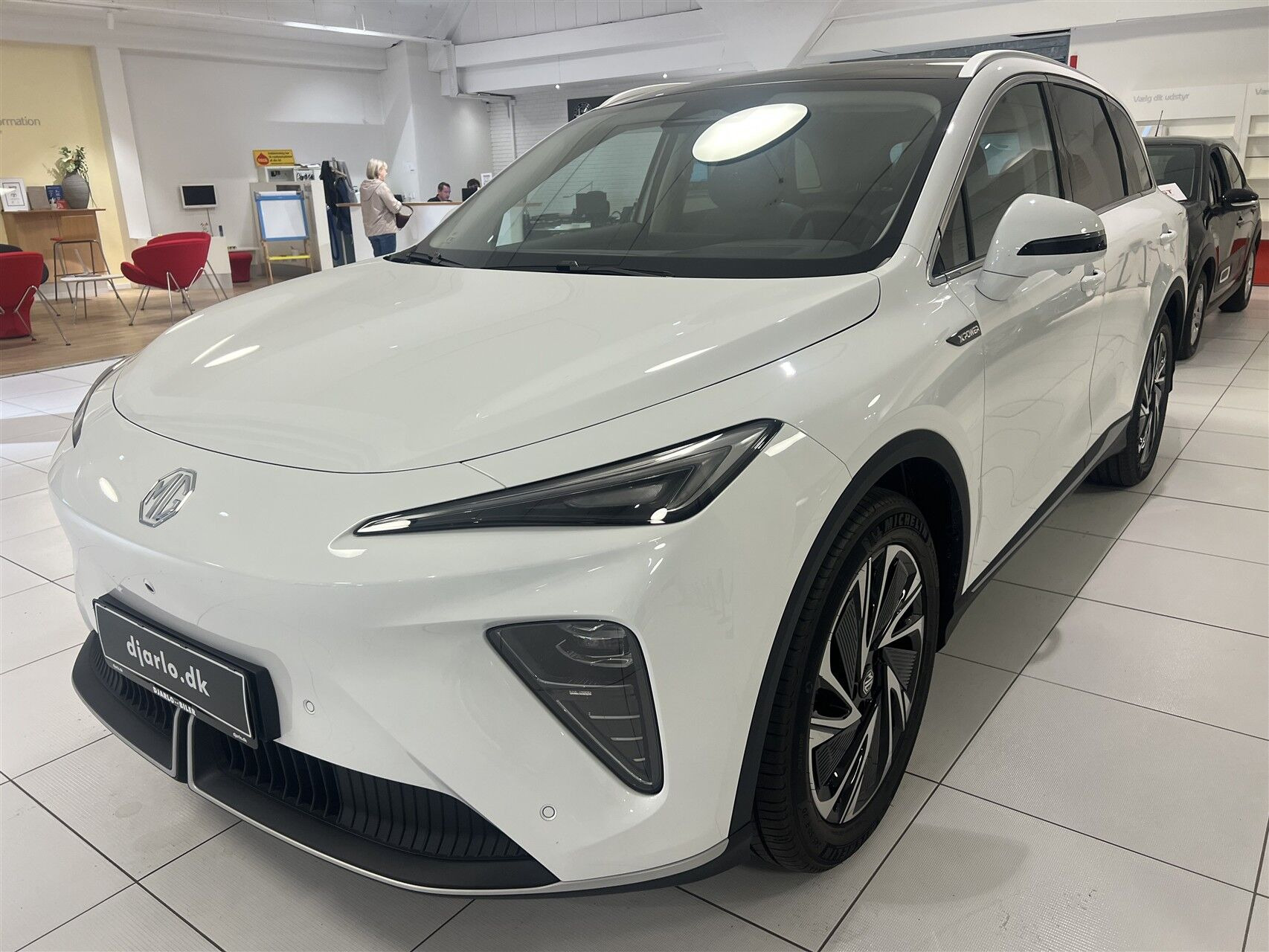 MG MGS6 Electric Long Range Luxury 245HK 5d Aut.