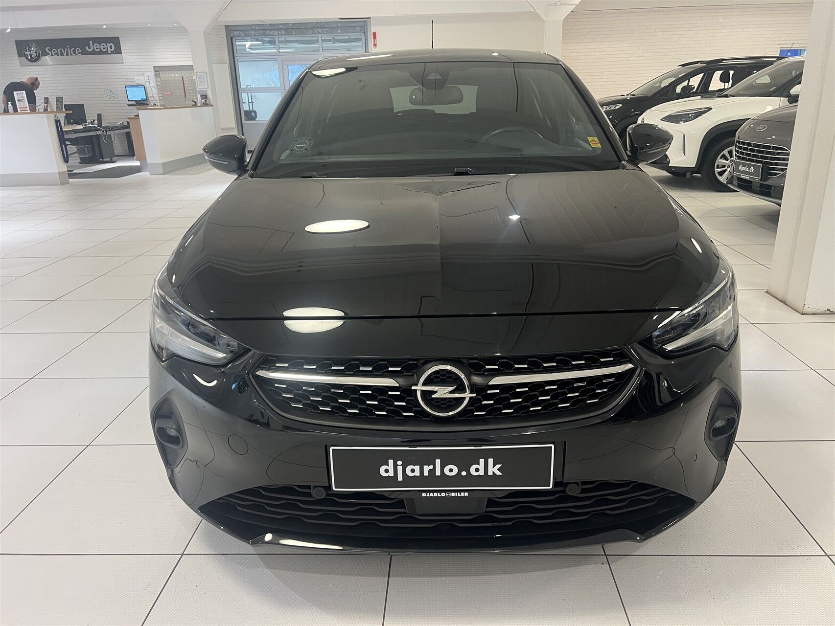Sort Opel Corsa fra 2023