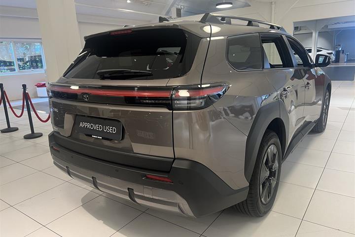 Bronze Toyota bZ4X Touring fra 2026