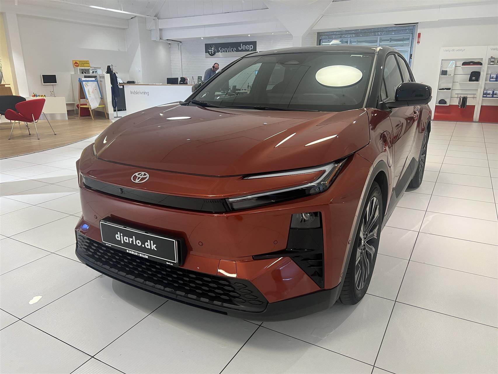 Toyota C-HR+ EL Executive AWD 343HK 5d Aut.