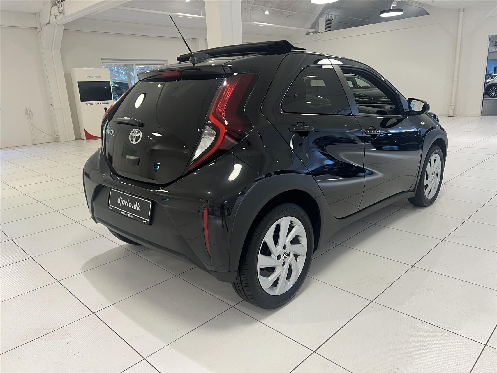 Sort Toyota Aygo X fra 2022
