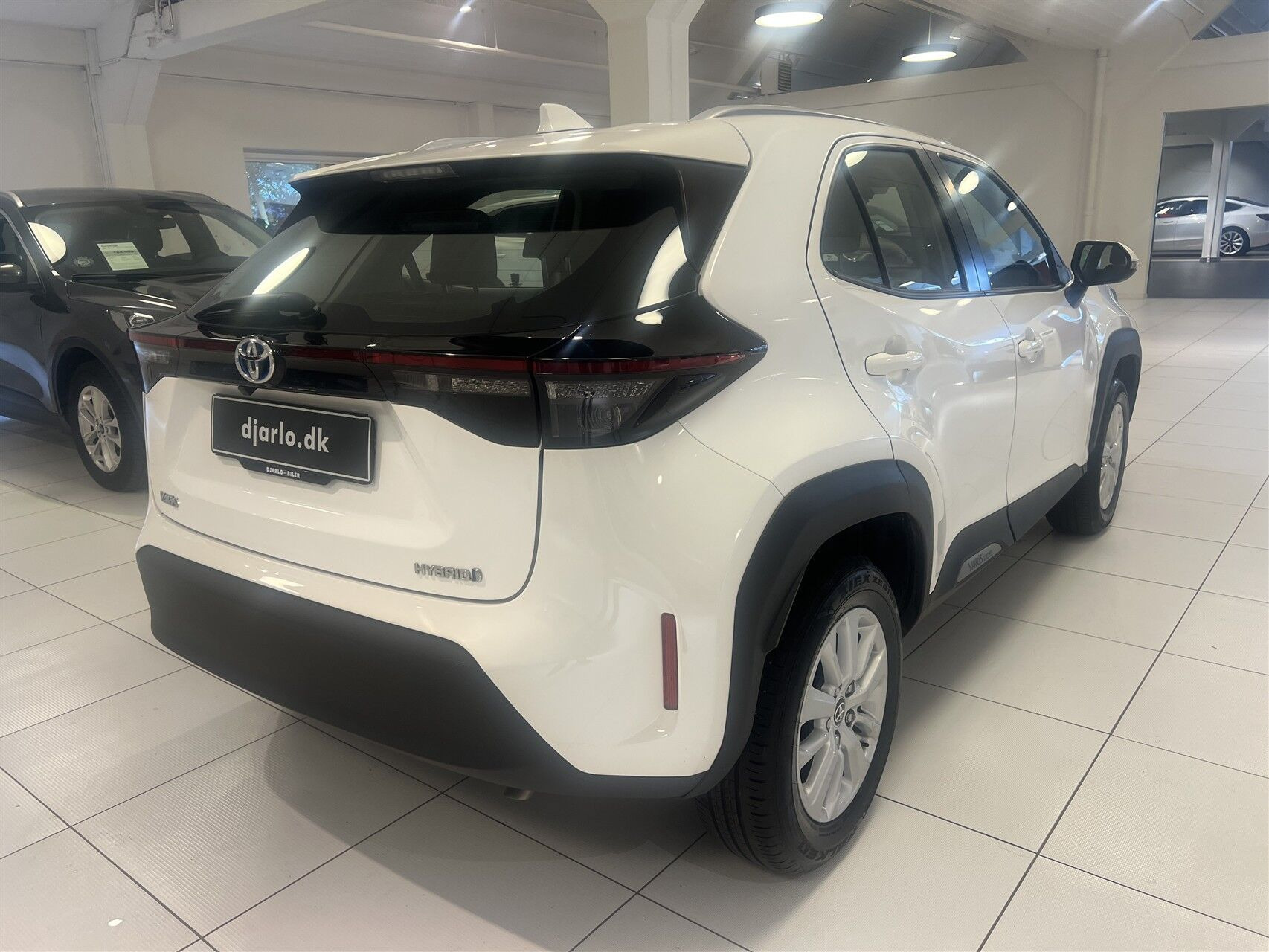Hvid Toyota Yaris Cross fra 2022